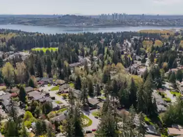 1989 Dunstone Place, North Vancouver, BC, North vancouver — Single Family Residence for sale