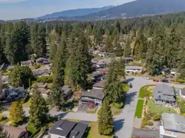 1989 Dunstone Place, North Vancouver, BC, North vancouver — Single Family Residence for sale