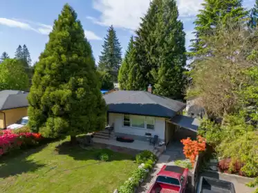 Breakfast Nook Photo of 22155 Cliff Avenue, Maple Ridge, BC