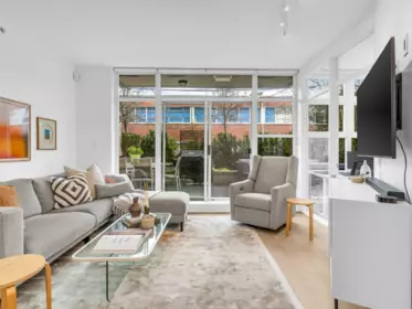 201 298 E 11th Avenue, Vancouver, BC, Vancouver — Apartment/Condo for sale