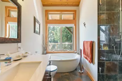 Powder Room Photo of 304 Esplanade Road, Keats Island, BC