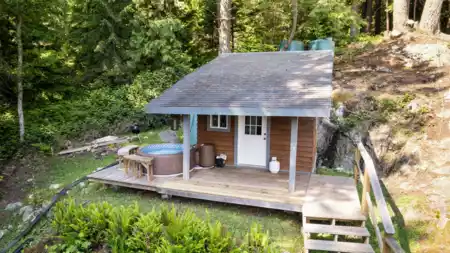 Swimming Pool Photo of 304 Esplanade Road, Keats Island, BC