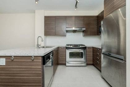 222 9399 Odlin Road, Richmond, BC, Richmond — Apartment/Condo for sale
