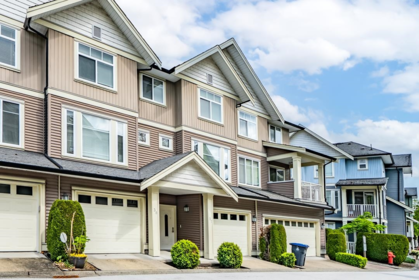 37 6575 192 Street, Surrey, BC, Surrey — Townhouse for sale