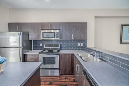 37 6575 192 Street, Surrey, BC, Surrey — Townhouse for sale