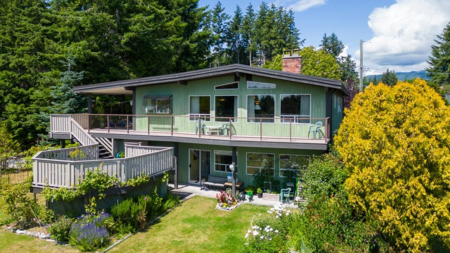 4377 Marble Road, Sechelt, BC, Sechelt — Single Family Residence for sale