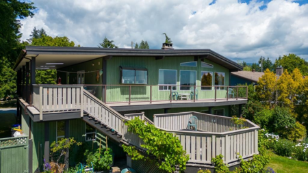 4377 Marble Road, Sechelt, BC, Sechelt — Single Family Residence for sale