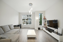 MLS R3025039
