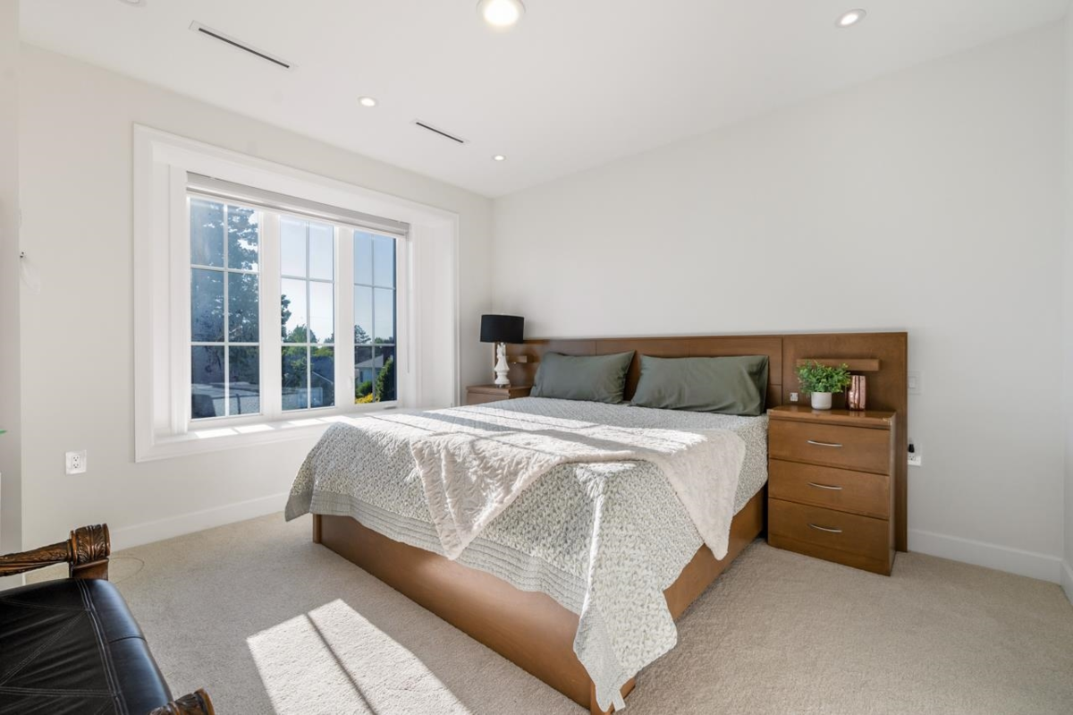 Primary Bathroom Photo of 7662 French Street, Vancouver, BC