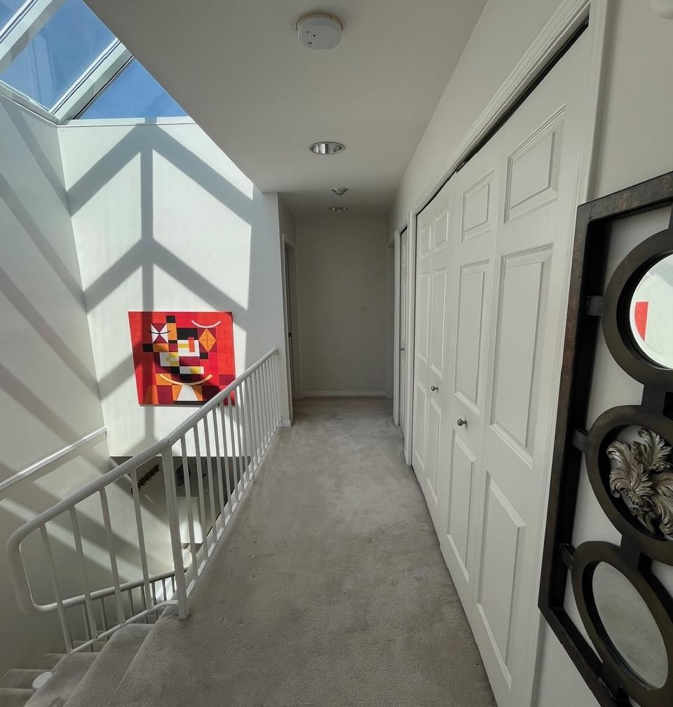 Staircase Photo of 14831 Marine Drive, White Rock, BC