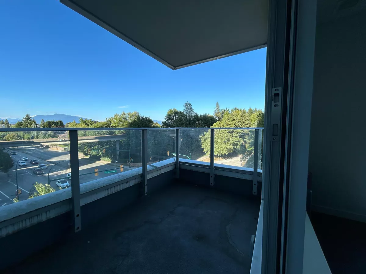 Guest Bathroom Photo of 505 5515 Boundary Road, Vancouver, BC