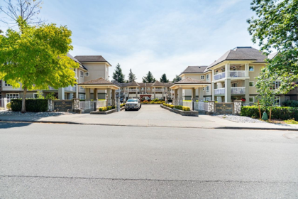 330 22020 49 Avenue, Langley, BC, Langley — Apartment/Condo for sale