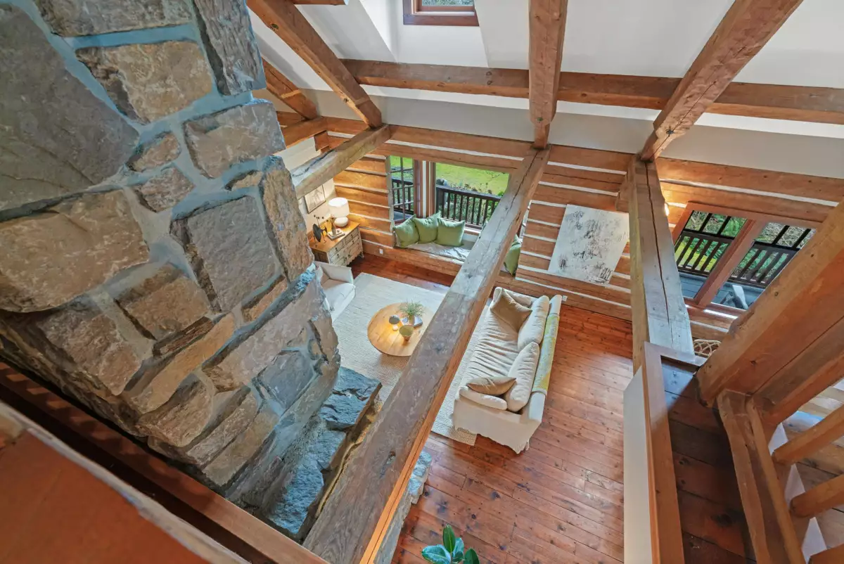 Powder Room Photo of 5851 Eagle Island, West Vancouver, BC