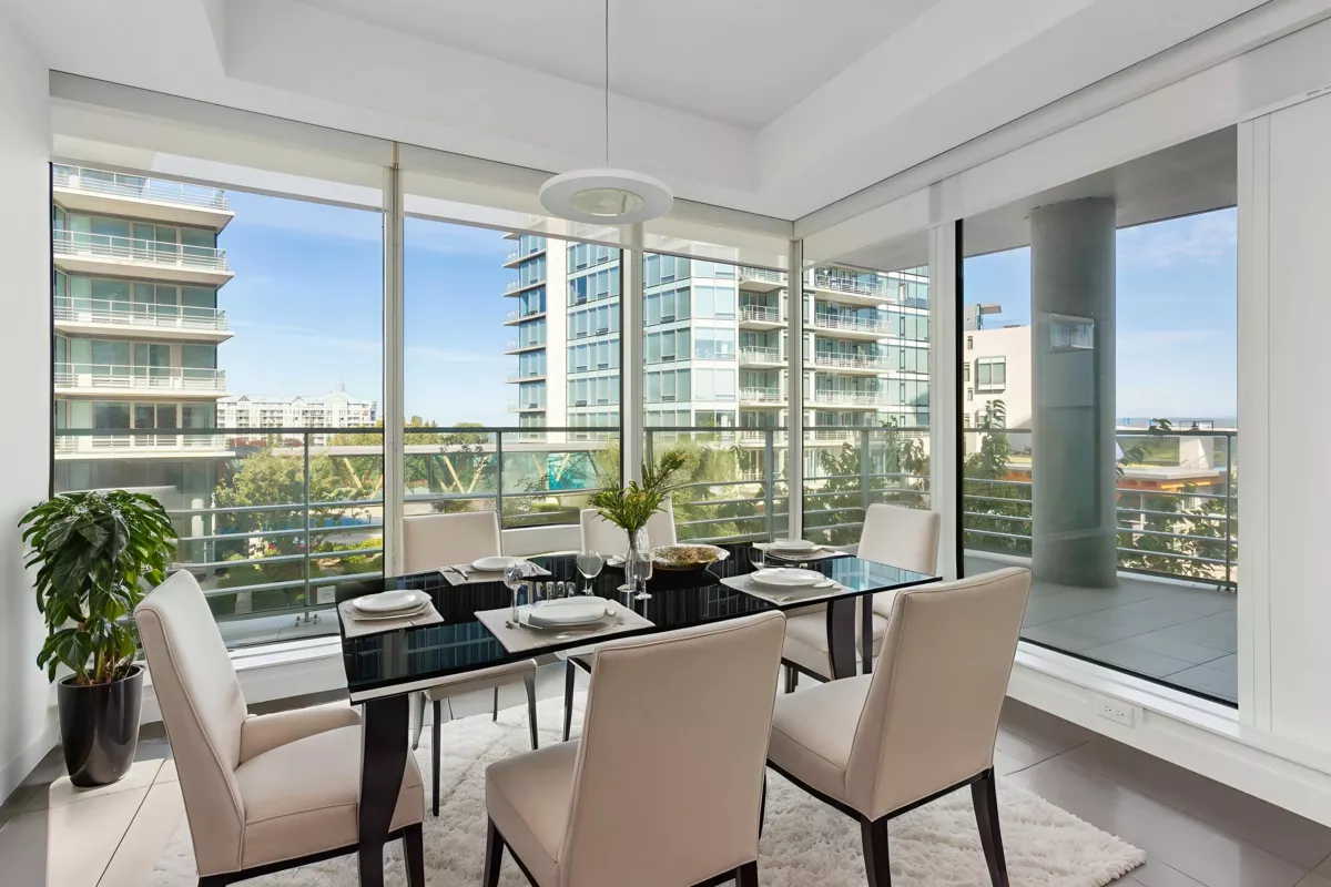 Kitchen Photo of 401 5199 Brighouse Way, Richmond, BC