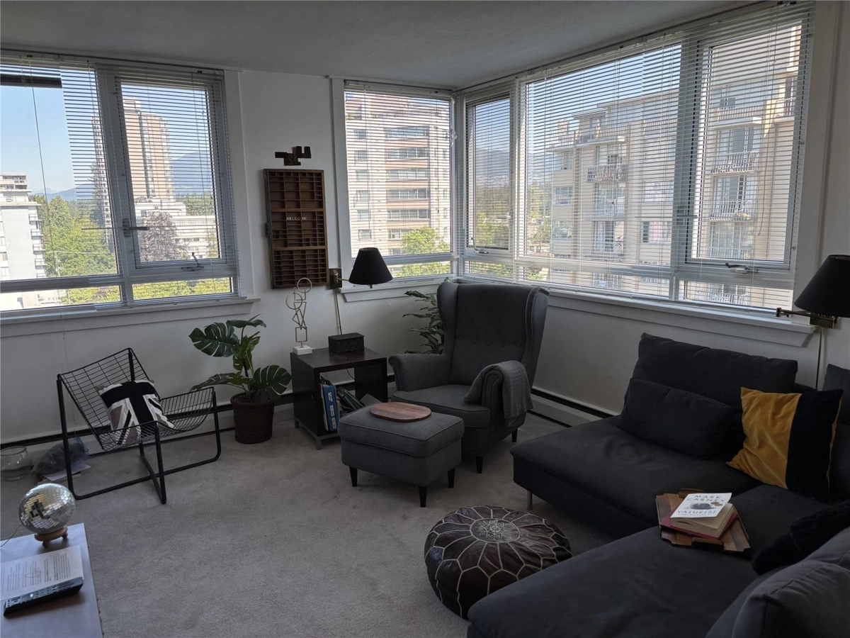 Living Room Photo of 1006 1850 Comox Street, Vancouver, BC