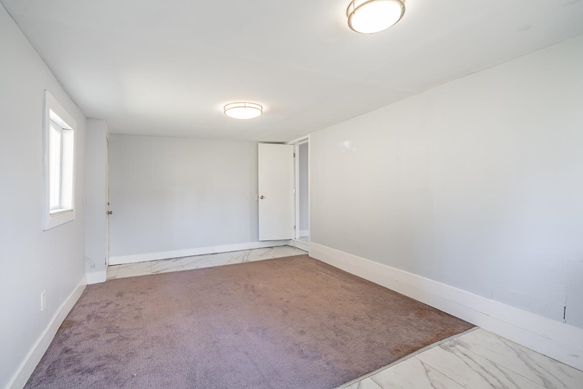 Staircase Photo of 9893 132 Street, Surrey, BC