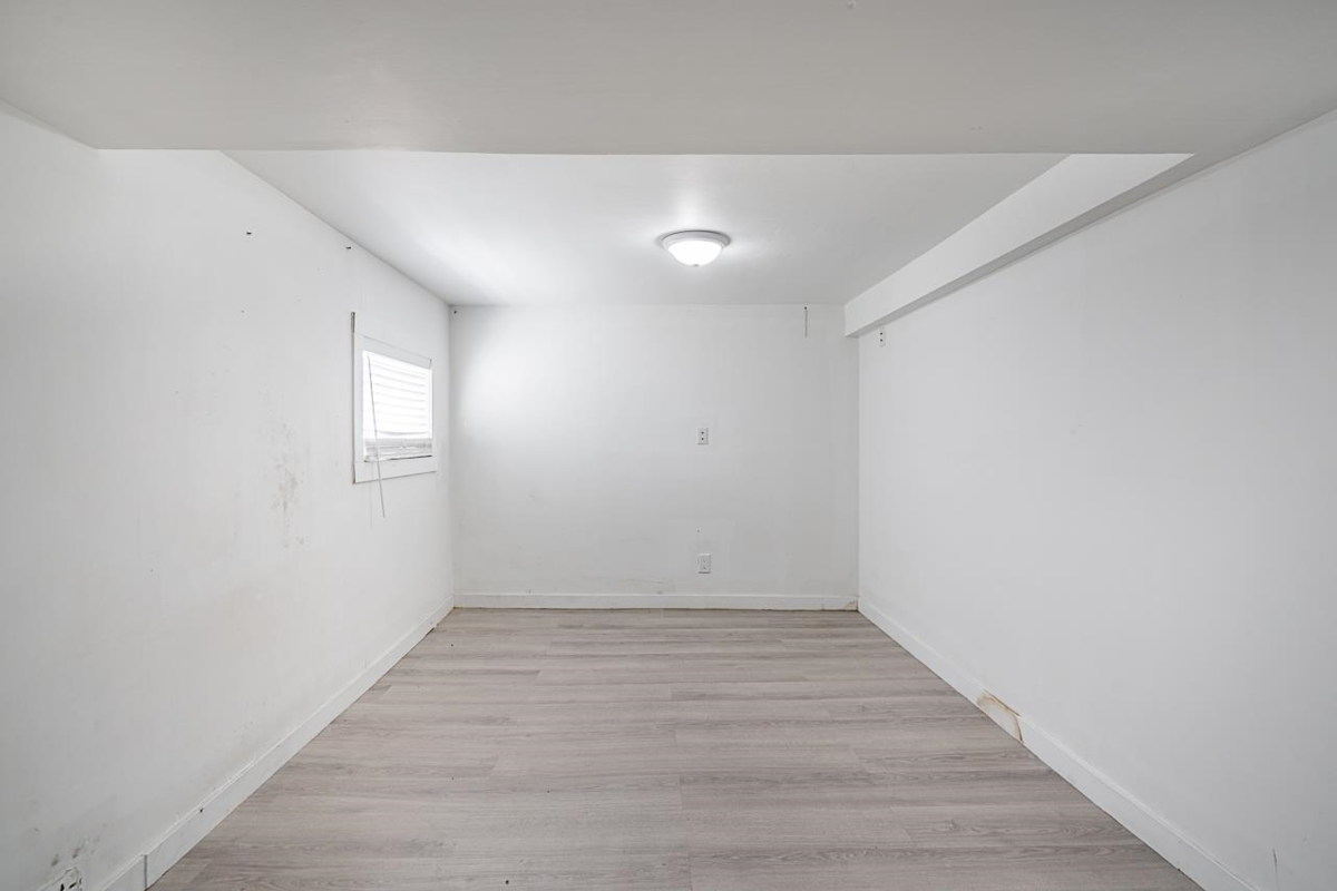 Swimming Pool Photo of 9893 132 Street, Surrey, BC