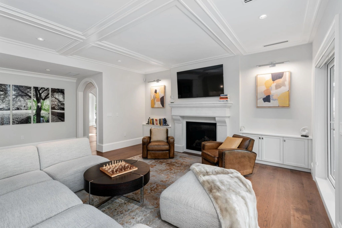 Family Room Photo of 16539 29a Avenue, Surrey, BC