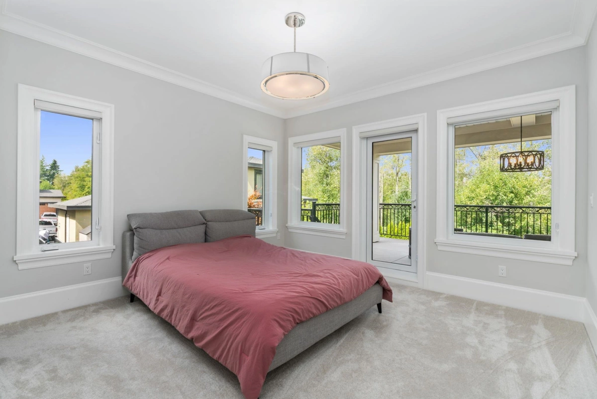 Laundry Room Photo of 16539 29a Avenue, Surrey, BC