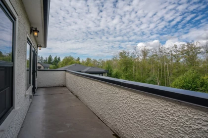 Front Yard Photo of 16539 29a Avenue, Surrey, BC