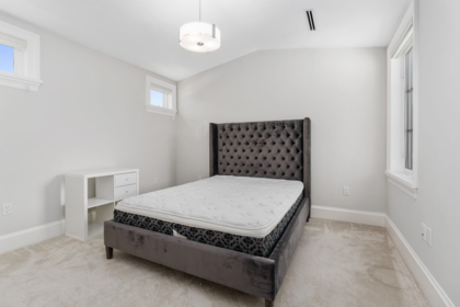 Powder Room Photo of 16539 29a Avenue, Surrey, BC