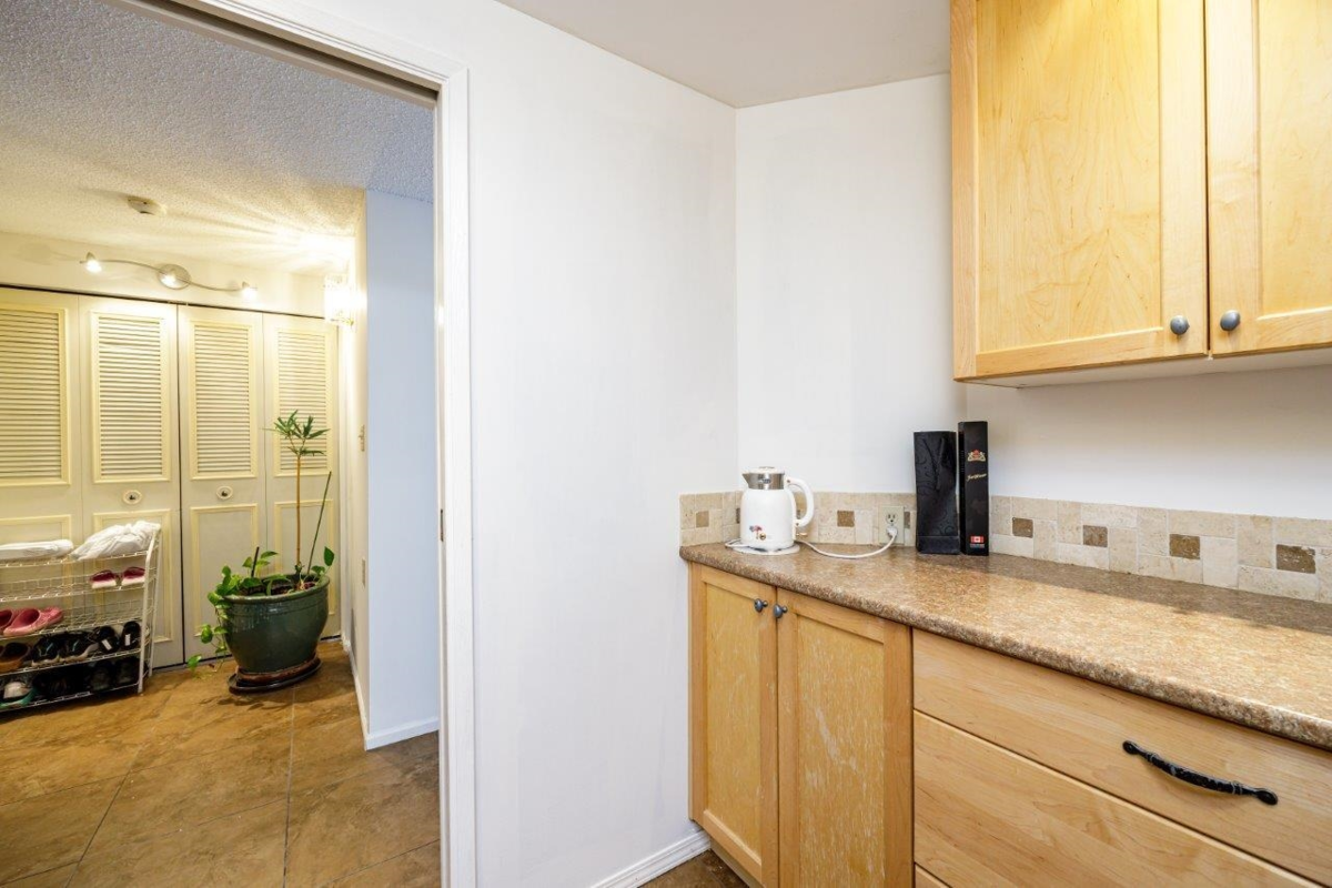 Bedroom 2 Photo of 205 1480 Foster Street, White Rock, BC