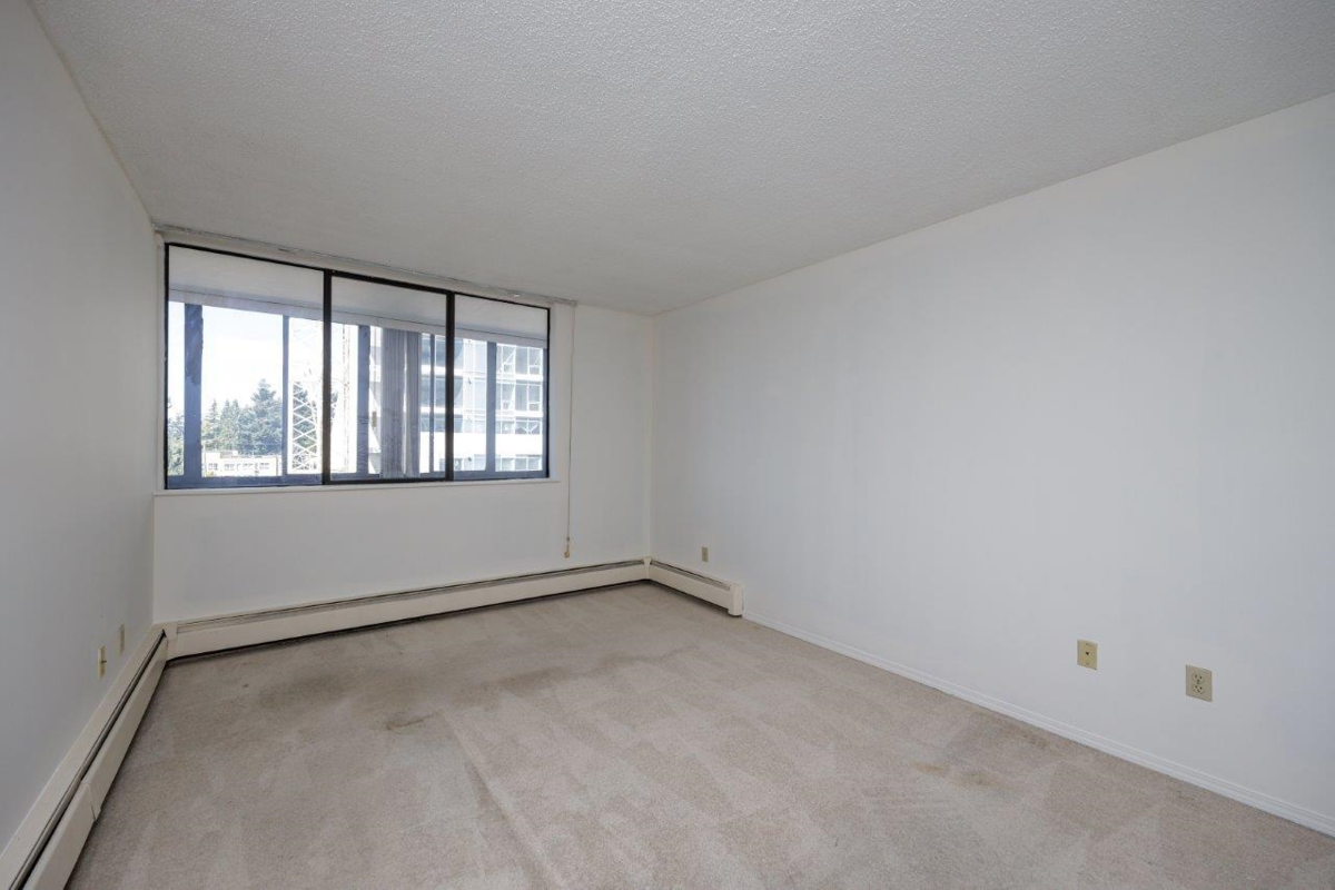 Bedroom 3 Photo of 205 1480 Foster Street, White Rock, BC