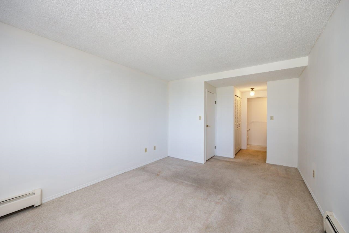 Guest Bathroom Photo of 205 1480 Foster Street, White Rock, BC
