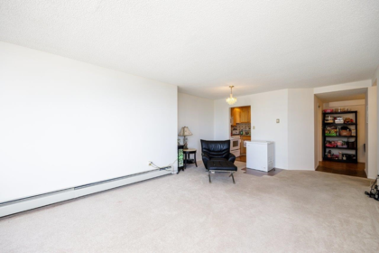 205 1480 Foster Street, White Rock, BC, White Rock — Apartment/Condo for sale