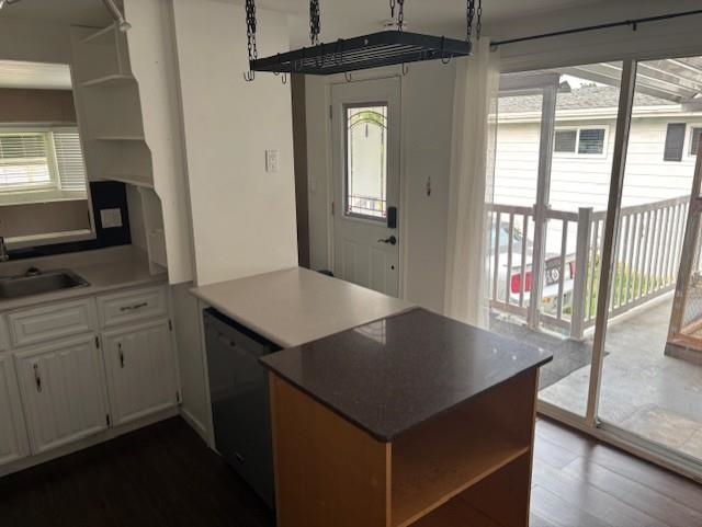 Kitchen Photo of 160 7790 King George Boulevard, Surrey, BC