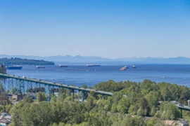 2201 1632 Lions Gate Lane, North Vancouver, BC