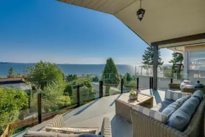 14760 Upper Roper Avenue, White Rock, BC, White Rock — Single Family Residence for sale