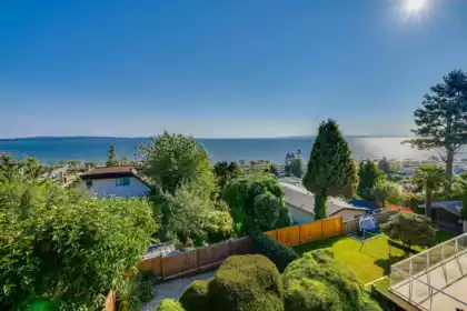 14760 Upper Roper Avenue, White Rock, BC, White Rock — Single Family Residence for sale