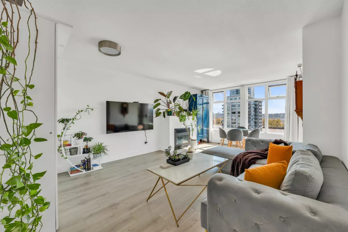 Breakfast Nook Photo of 1006 720 Carnarvon Street, New Westminster, BC