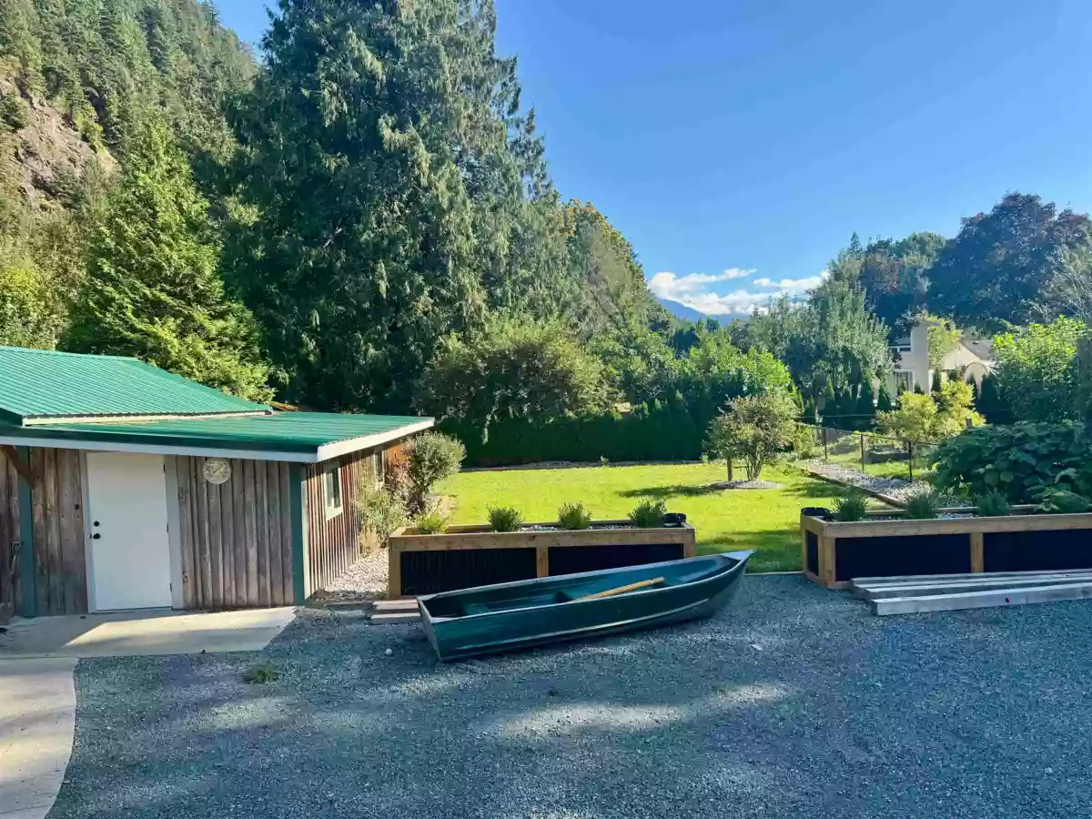 Bedroom 3 Photo of 562 Lillooet Avenue, Harrison Hot Springs, BC