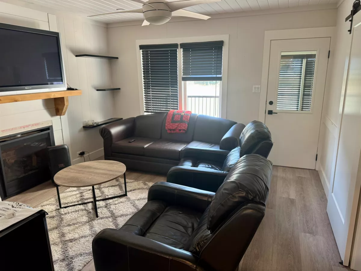 Bedroom 4 Photo of 562 Lillooet Avenue, Harrison Hot Springs, BC