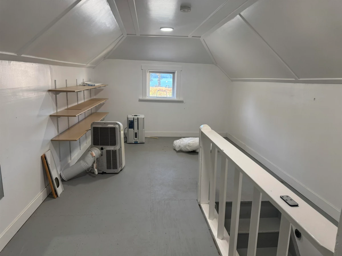 Front Yard Photo of 562 Lillooet Avenue, Harrison Hot Springs, BC