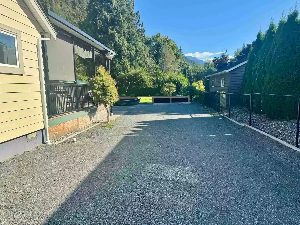 Pantry Photo of 562 Lillooet Avenue, Harrison Hot Springs, BC