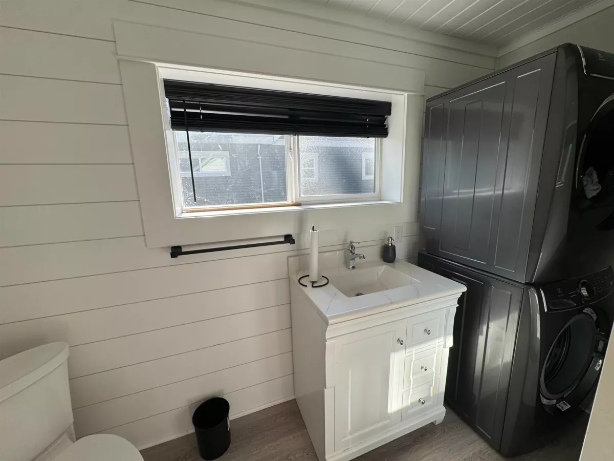 Staircase Photo of 562 Lillooet Avenue, Harrison Hot Springs, BC