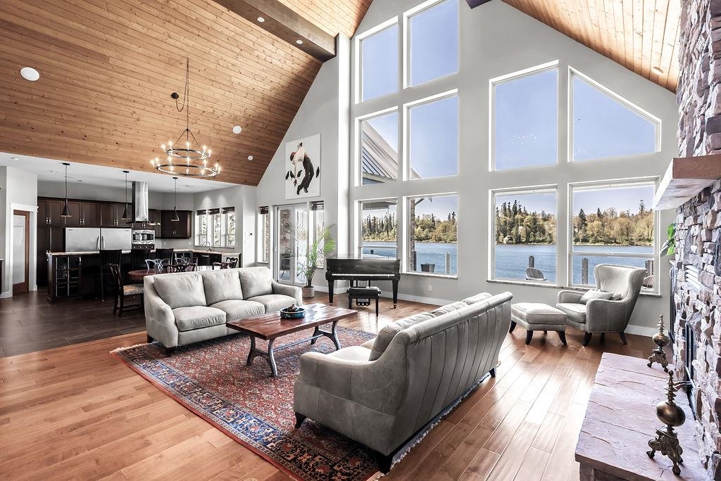 Dining Area Photo of 9663 Silverglen Drive, Mission, BC