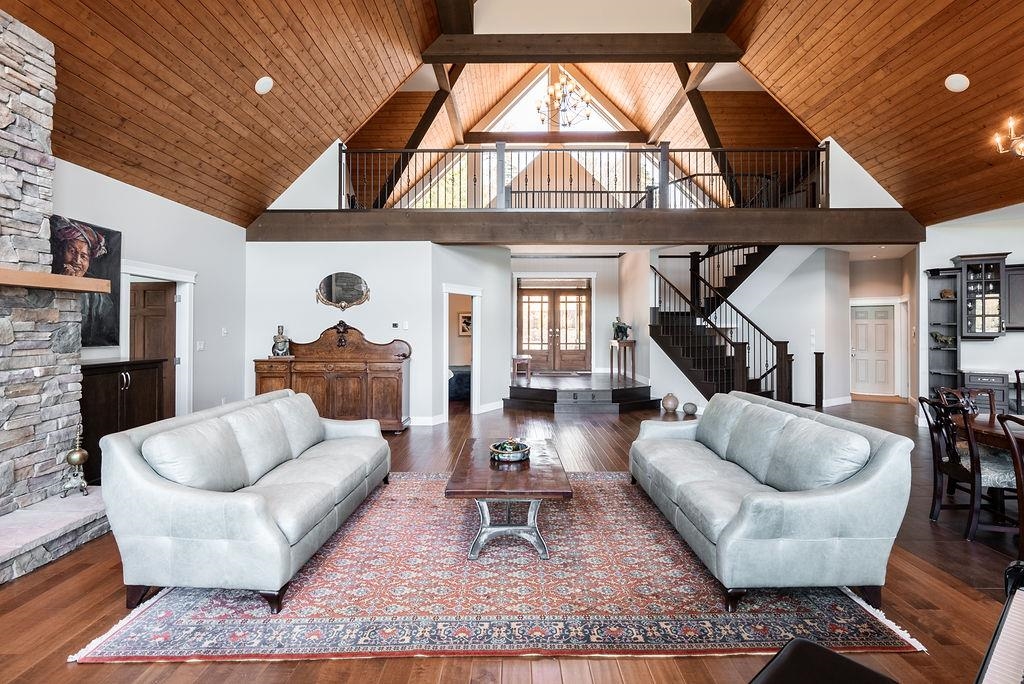 Kitchen Photo of 9663 Silverglen Drive, Mission, BC