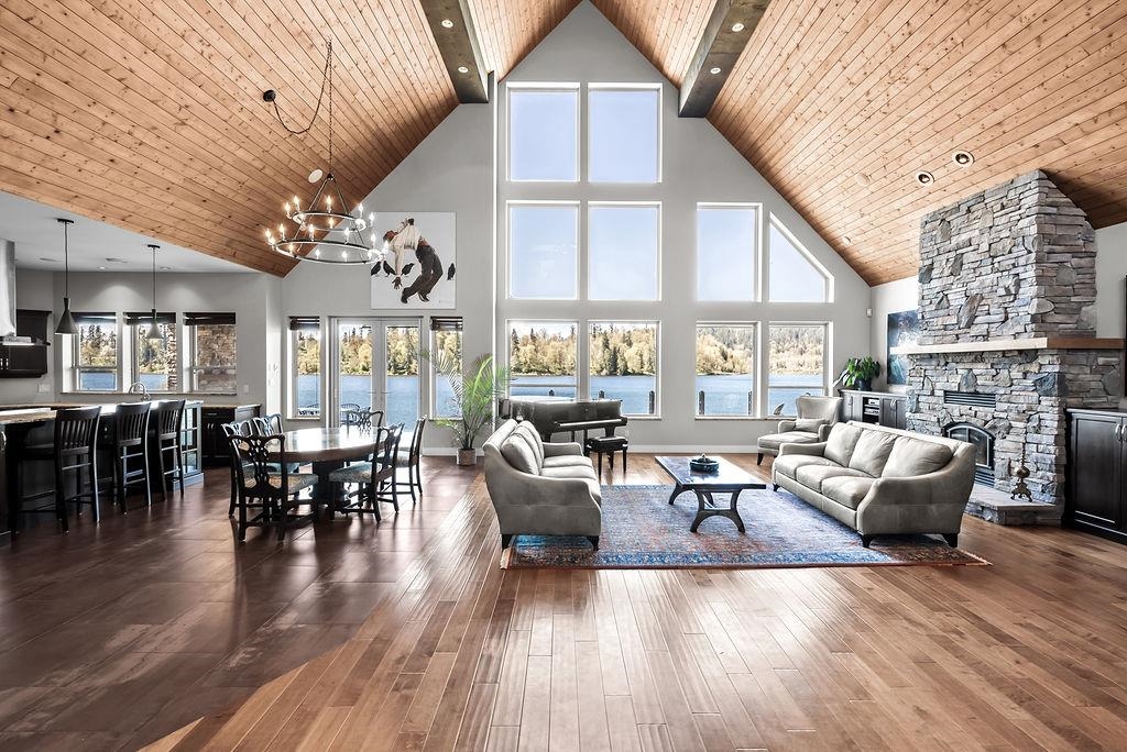 Living Room Photo of 9663 Silverglen Drive, Mission, BC