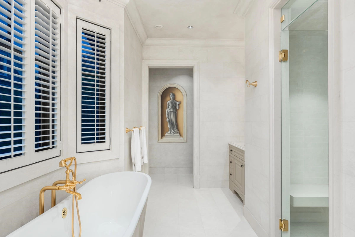 Basement Recreation Room Photo of 1980 Cedar Crescent, Vancouver, BC