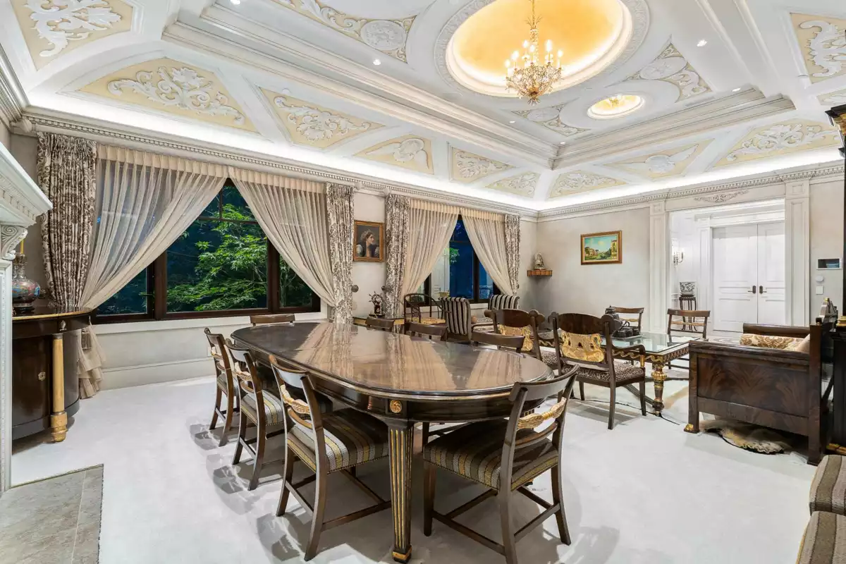 Dining Area Photo of 1980 Cedar Crescent, Vancouver, BC