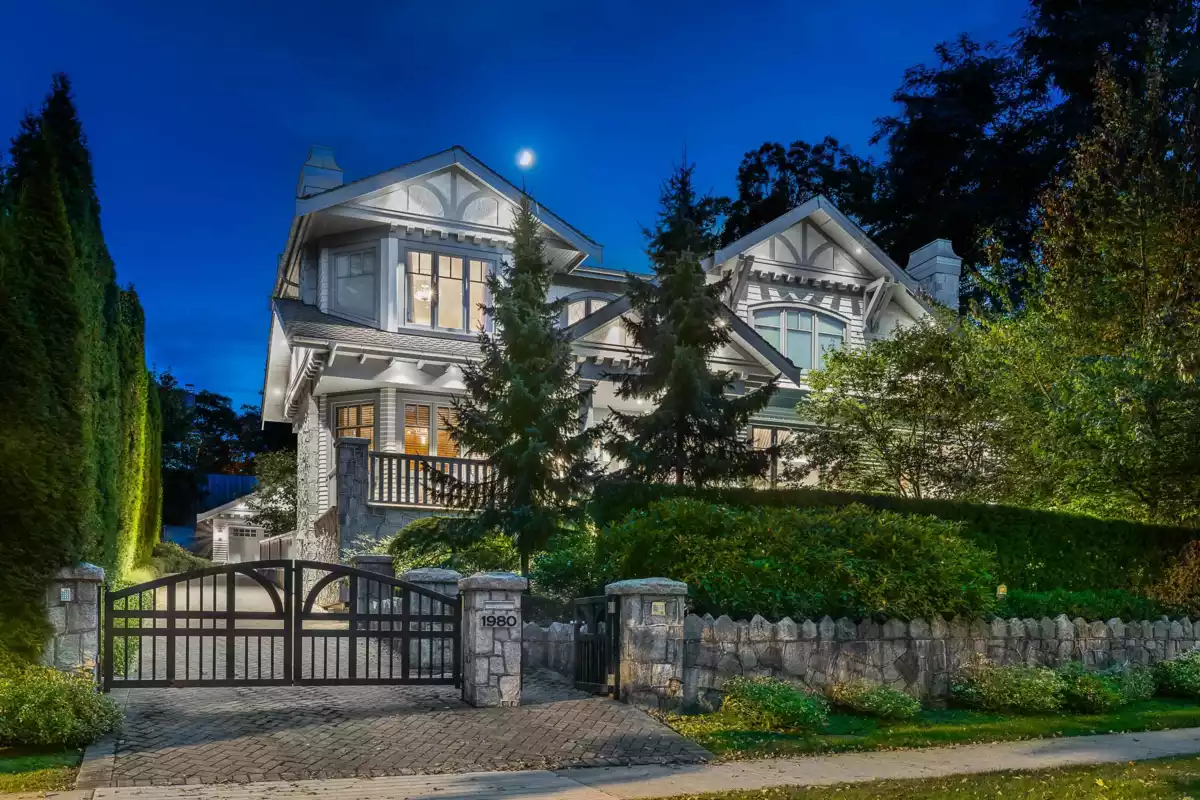 Fitness Center Photo Near 1980 Cedar Crescent, Vancouver, BC