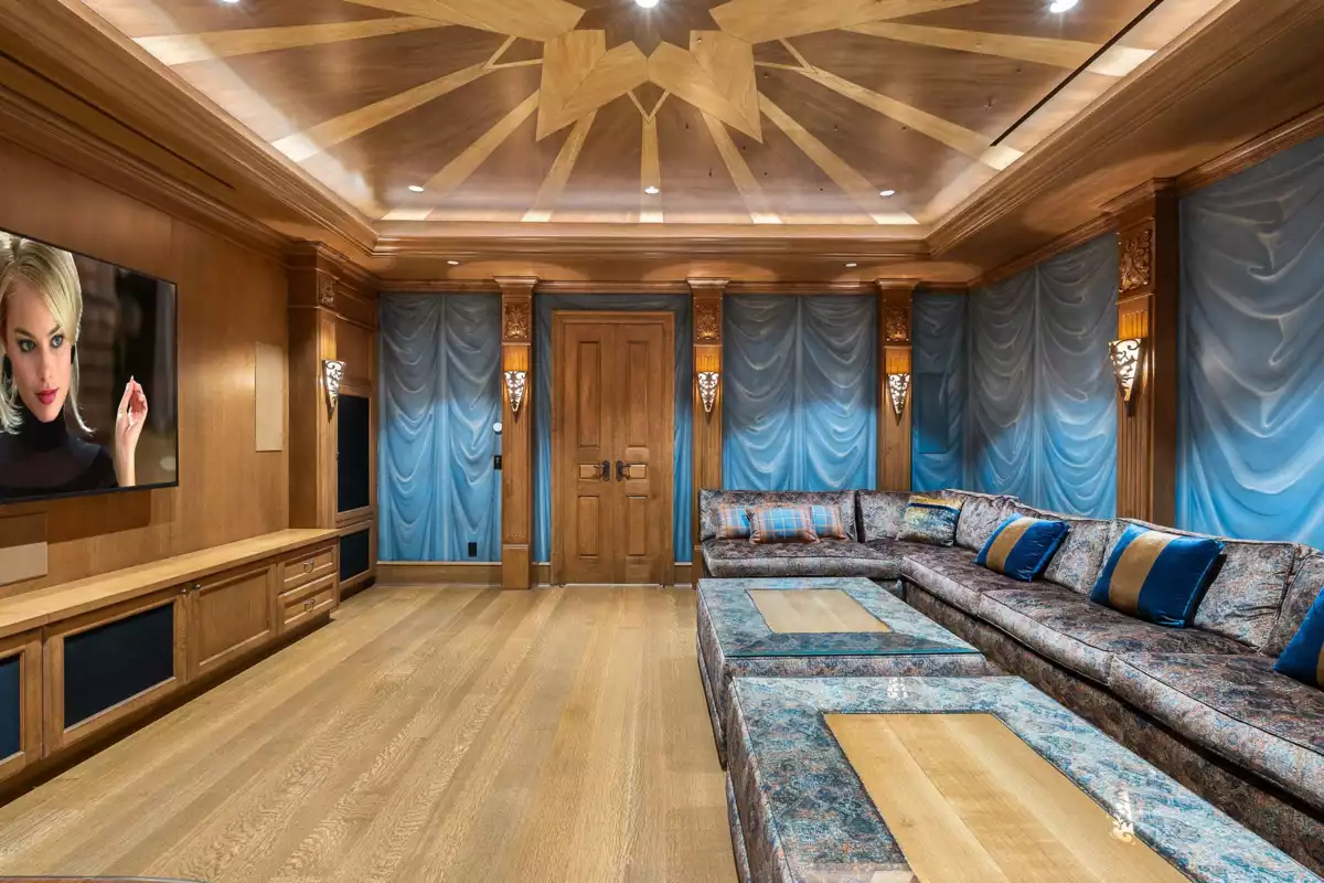 Garden / Landscaping Photo of 1980 Cedar Crescent, Vancouver, BC