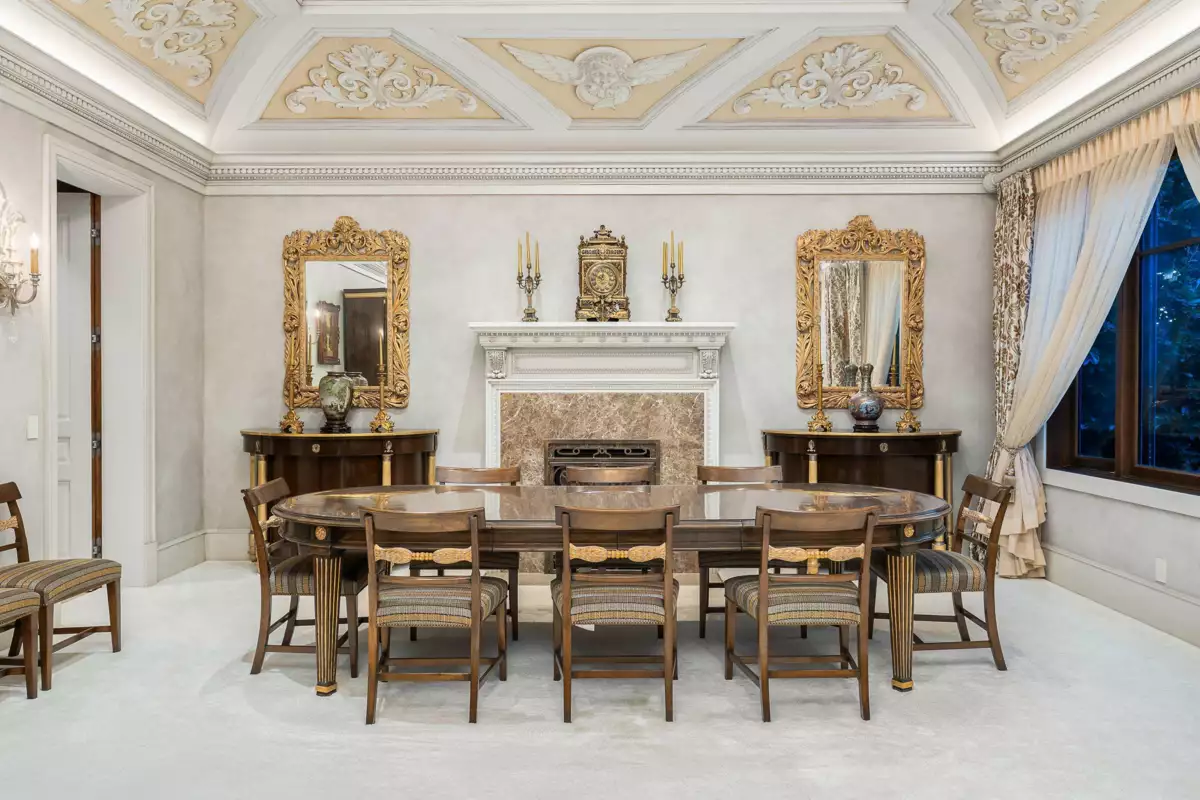 Kitchen Photo of 1980 Cedar Crescent, Vancouver, BC