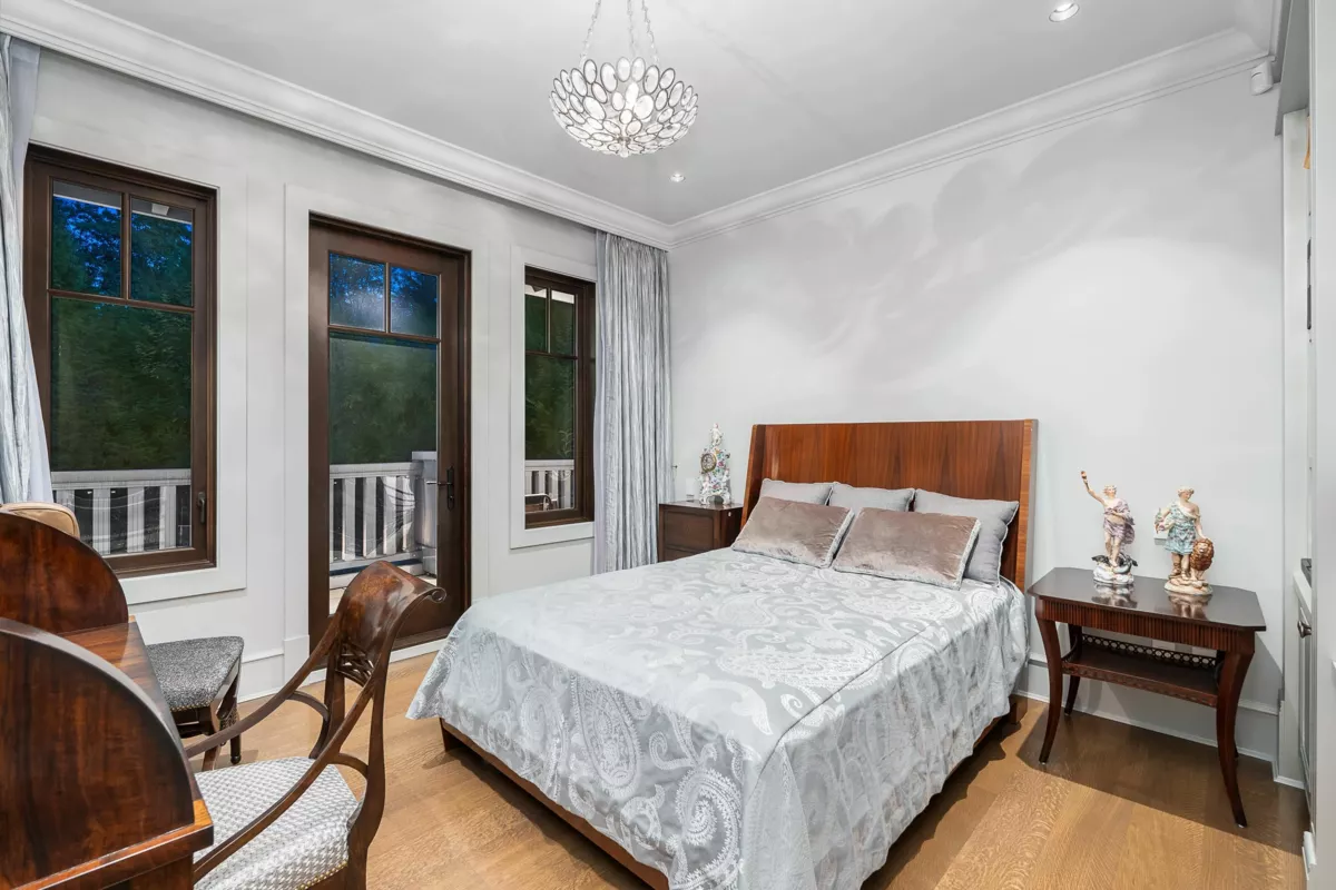 Staircase Photo of 1980 Cedar Crescent, Vancouver, BC