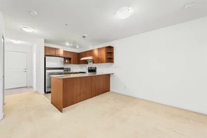 309 4768 Brentwood Drive, Burnaby, BC, Burnaby — Apartment/Condo for sale