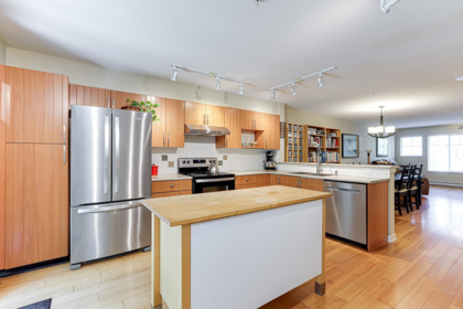 60 20761 Duncan Way, Langley, BC, Langley — Townhouse for sale